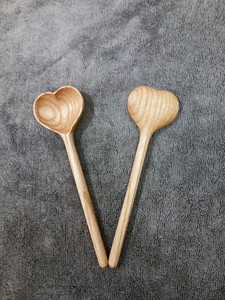 Juego de cucharas de madera tallada de Venta caliente Cuchara de cocina amigable con el medio ambiente de Vietnam Juego de cucharas de madera natural - Product Image 2