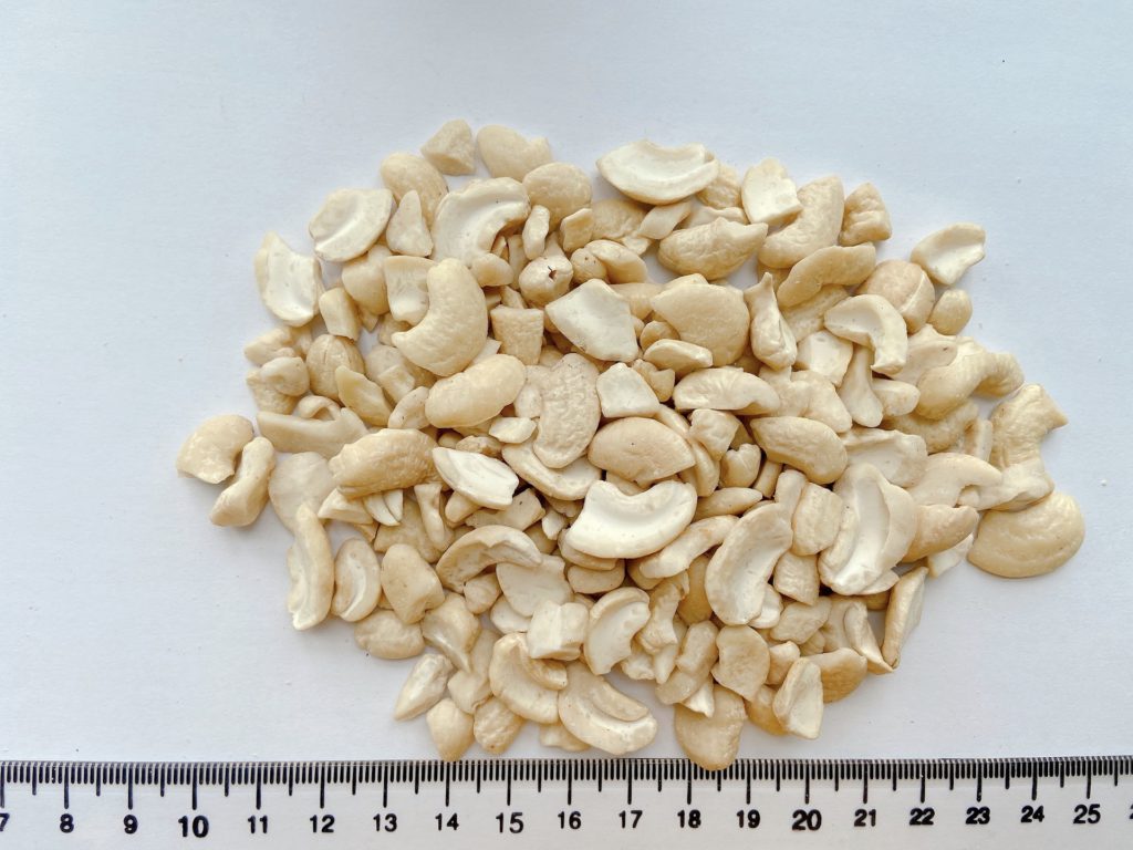 Vietnam Whole Cashew Kernels WW240 WW320 - BEST PRICE  (Milcah: +84965521999)