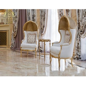 Silla de Dosel Francesa Dorada de Estilo Barroco con Taburete, Juego de Sillas con Capota Tallada de Lujo, Sillas Clásicas Europeas para Sala de Estar - Product Image 1