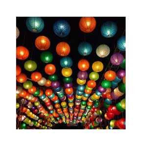 โคมไฟกระดาษผสมสีที่มีหลายขนาดตั้งแต่ D15cm ถึง D50cm โคมไฟเวียดนาม - Product Image 2