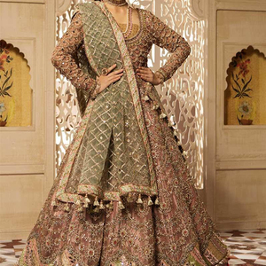 Robe de soirée brodée lourde de style asiatique pour mariée pakistanaise, motif uni, robe de mariée écologique avec logo personnalisé - Product Image 4