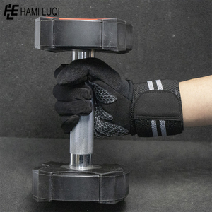 Gants d'entraînement de sport en gros Gants d'haltérophilie de fitness Gants de gymnastique pour hommes et femmes Opp Bag Durable Unisexe - Product Image 6