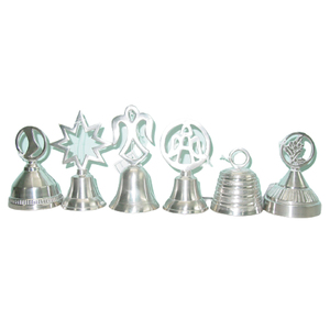 Cloche de noël suspendue en métal, décoration des fêtes de noël, faite à la main, à la mode, nouveautés - Product Image 1