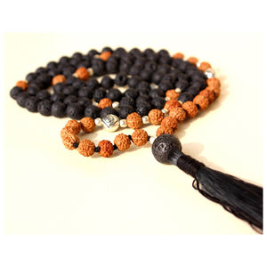 Vente en gros collier mala en perles 108 de haute qualité avec pompon en soie de 6 mm perles mala en bois pour cadeaux - Product Image 1