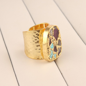Bijoux faits à la main bague mojave cuivre turquoise en laiton plaqué or texture martelée large bande réglable pour unisexe - Product Image 3