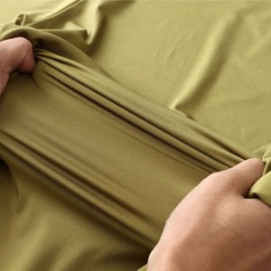 Logo imprimé économique personnalisé court en soie pour hommes respirant séchage rapide surdimensionné personnalisé 200 grammes imprimé personnalisé disponible - Product Image 5
