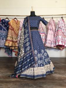 Ropa de novia de boda más exclusiva, Lehenga Choli de seda de algodón con Dupatta, bordado pesado, trabajo, ropa de mujer india, venta al por mayor, alfanumero - Product Image 6