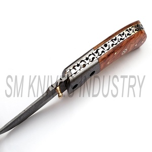 Couteau de poche pliable fait à la main, outil de damas avec une gaine en cuir (smk1263) - Product Image 3