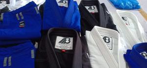 ชุดยูโด/คาราเต้/ยิวยิตสู แบบ OEM Pearl Weave น้ำหนักเบา 450gsm 350gsm ขายส่ง มีสินค้าในสต็อก - Product Image 4