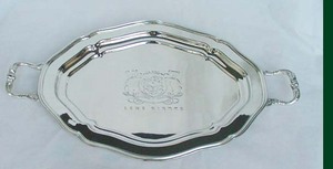 ถาดเสิร์ฟทองเหลืองสีทองทรงกลมสำหรับตกแต่งบ้านโรงแรมหรือร้านอาหาร - Product Image 2