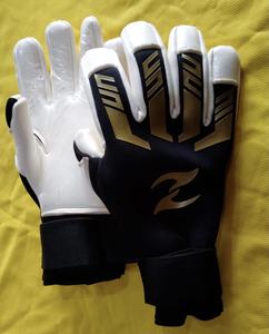 Guantes de portero profesional de alta calidad alemán 4MM látex suave y cómodo con impresión de logotipo personalizado - Product Image 1