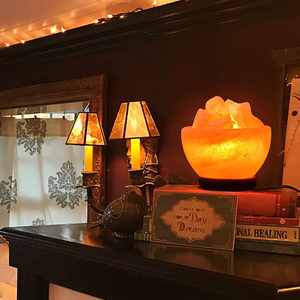 Lampes à flamme himalayennes sculptées à la main, thérapeutiques et écologiques, en matériaux organiques, avec motif d'amour sur le dessus - Product Image 2