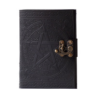Carnet de notes en cuir écologique fait main avec pentagramme noir en relief et fermoir en C, carnet de croquis, journal, cadeau personnalisé, bloc de dessin