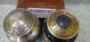 Urna Funeraria de Latón de Alta Calidad con Acabado Elegante, Estilo Americano, Artículos Funerarios para Adultos de Brassworld India - Product Image 2