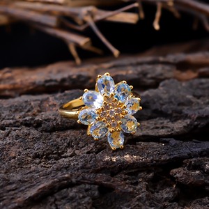 Bague en argent fin 925 plaqué or avec pierre précieuse topaze bleue/zircon blanc, forme florale pavée, cadeau de mariage, fête - Product Image 2