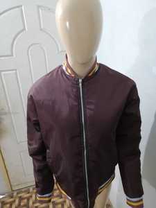 แจ็กเก็ตเบสบอลไซส์ XL ของผู้ชายผ้าซาตินโพลีเอสเตอร์และเดนิมผ้าฝ้ายระบายอากาศบอมเบอร์แจ็คเก็ตมีลวดลายออกแบบได้ตามต้องการ - Product Image 6