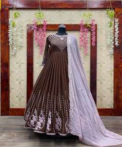 ชุดกระโปรงยาวปักลายเย็บแบบเต็มตัวพร้อมชุดปักลายสวยและงานตัดเย็บเสื้อผ้าพื้นเมืองอินเดีย - Product Image 5