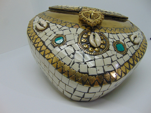 Handmade White Mosaic Clutch Bags & Handbags for Women - Product Image 4