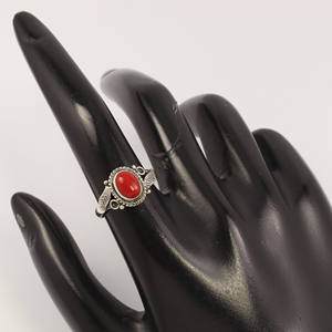 Anillo de Coral sintético Anillo hecho a mano de Arte de hoja de Plata de Ley 925 en todos los tamaños Piedra de cabujón ovalada US 6x8 - Product Image 6