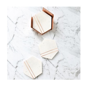 Ensemble de sous-verres en marbre avec support en métal Tasse à café à thé en forme d'hexagone et ensemble de sous-verres en verre à un prix acceptable - Product Image 1