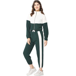 Logo personnalisé Survêtement Crop Tops Sweat-shirt et survêtement de jogging Ensemble de survêtements 2 pièces Survêtements 100% coton pour femmes - Product Image 2