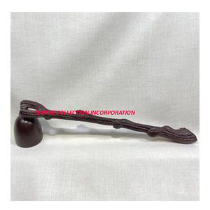Snuffer de vela en relieve negro de latón antiguo hecho a mano, diseño elegante vintage hecho en India para ocasiones navideñas - Product Image 2