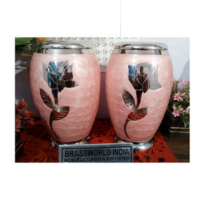 Urne funéraire pour adulte en aluminium rose avec gravure argentée rose, style américain, BRASSWORLD INDIA - Product Image 1