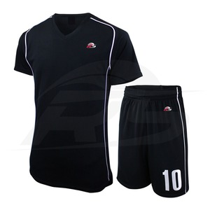 2024 nouveaux hommes football uniforme personnalisé pas cher football maillot ensemble - Product Image 1