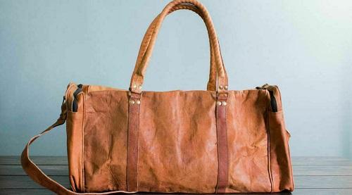 สีน้ำตาล