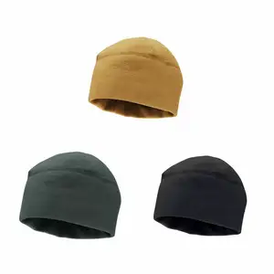 Chapeaux d'hiver personnalisés Bonnet en tricot avec motif camouflage Logo personnalisé et utilisation en plage - Product Image 1