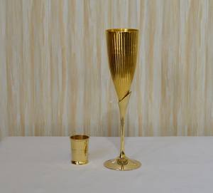 Copa de Vino de Latón Pulido Brillante, Copa de Vino de Metal Dorado de Lujo Premium Hecha a Mano en India con Pulido Espejo - Product Image 6