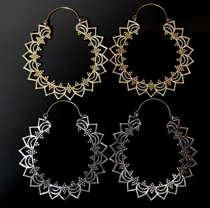 Pendientes de aro de latón Diseño de flor de loto Tribal Boho Gypsy Plateado para bodas Fiestas Regalos Compromiso Bohemia - Product Image 1