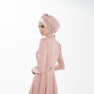 Vestido islámico modesto con tocado rosa, Hortensia, ajustado, Abaya, con bordado, de fabricante - Product Image 4