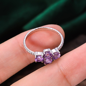 แหวนใส่นิ้วทำมือสีเงินสเตอริง2.2กรัมพลอยอเมทิสต์สีฟ้าเหลี่ยมเพชรพลอยทรงกลมสำหรับ92.5สไตล์ทางศาสนาขายส่ง - Product Image 2