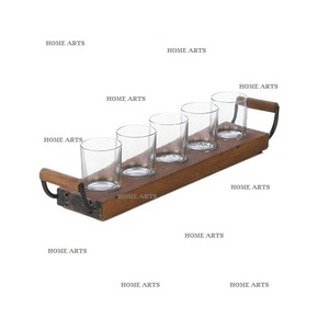Portavasos de madera de diseño atractivo Soporte de bandeja de vidrio de forma rectangular de la mejor calidad para uso en restaurantes - Product Image 1