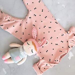 ชุดหมีผ้าฝ้ายออร์แกนิกสำหรับเด็กทารก100ได้รับการรับรองจากผู้ผลิตใน100อินเดียพร้อมโลโก้และบรรจุภัณฑ์ - Product Image 1