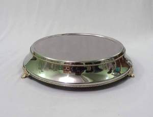 Support à gâteau en laiton brillant en métal polonais à 3 pieds avec plaque en marbre design Nouveau look Tendance Style moderne Support à gâteau unique - Product Image 4