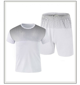 Conjuntos de pantalones cortos personalizados para hombre, camiseta de manga corta para fitness, conjunto de ropa de dos piezas para correr, venta al por mayor de fábrica - Product Image 2