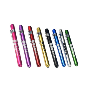 Linterna LED de bolsillo para diagnóstico médico manual de acero inoxidable y aluminio de 8 colores con indicador de pupila - Product Image 2