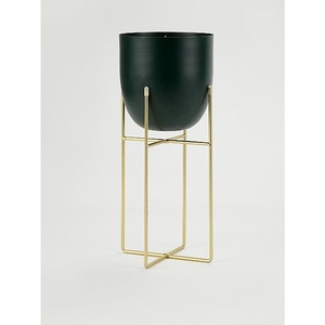 Macetas negras de estilo único para decoración de jardín con soporte único, macetas tipo barril para decoración interior y exterior disponibles. - Product Image 3