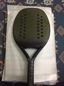 Raquetas de Tenis Playa Hechas a Medida, Raqueta de Pádel con Cara de Fibra de Carbono y Vidrio, Empuñadura de Fibra de Carbono, Peso 320-340g, Longitud 50cm, Logotipos y Color Personalizables - Product Image 6