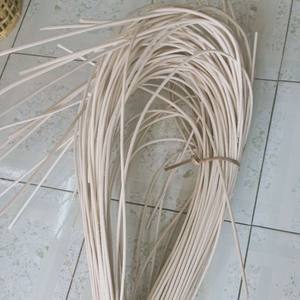 NOYAU DE ROTIN À PRIX BON MARCHÉ TAILLE DU CLIENT-ROULEAU DE SANGLES DE ROTIN BLANC FLEXIBLE À VENDRE - Product Image 2