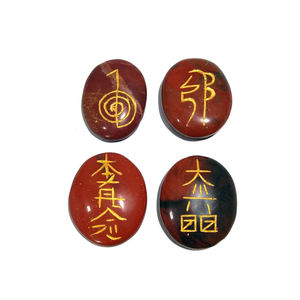 Ensemble de pierres précieuses de guérison Reiki Usai en jaspe rouge de forme ovale - Product Image 3