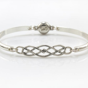 Pulsera Discreta de Plata de Ley Hecha a Mano Happiness - Product Image 1