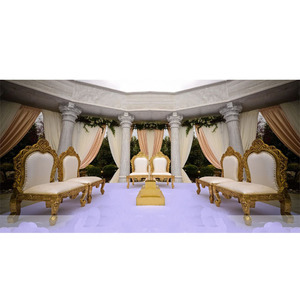 Conjunto de Sillas de Boda Blancas Doradas Glamorosas, Elegantes Sillas de Madera para Mandap de Boda, Sillas de Estilo Nuevo para Vedhi de Boda, EE. UU. - Product Image 1