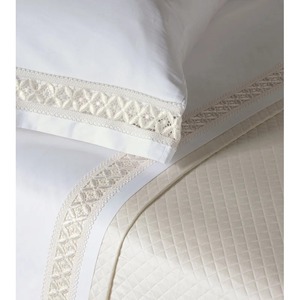 Nouvel Arrivage Parure de Lit Brodé 100% Coton Blanc Ensemble Quatre Pièces Motifs Personnalisés Décoration d'Intérieur - Product Image 3