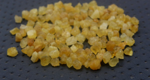 50ชิ้นคอลเลกชั่นหินอความารีนสีเหลืองธรรมชาติขนาดจิ๋ว4-6มม. สำหรับทำเครื่องประดับอัญมณีหลวม - Product Image 3