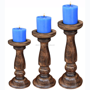 Belle Main En Bois Chandeliers - Product Image 3