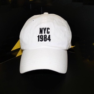 Gorra de béisbol clásica no estructurada de 6 paneles de alta calidad Unisex, gorra de baloncesto promocional con cierre de hebilla de Metal de tela con logotipo personalizado - Product Image 1