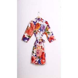 เสื้อแจ็คเก็ตบุผ้าแคนธาสำหรับผู้หญิงพิมพ์ลายดอกไม้ทำมือขนาดฟรีไซส์เสื้อคลุมอาบน้ำใส่สบายชุดนอนใส่ในบ้านสำหรับฤดูร้อนฤดูหนาว - Product Image 3